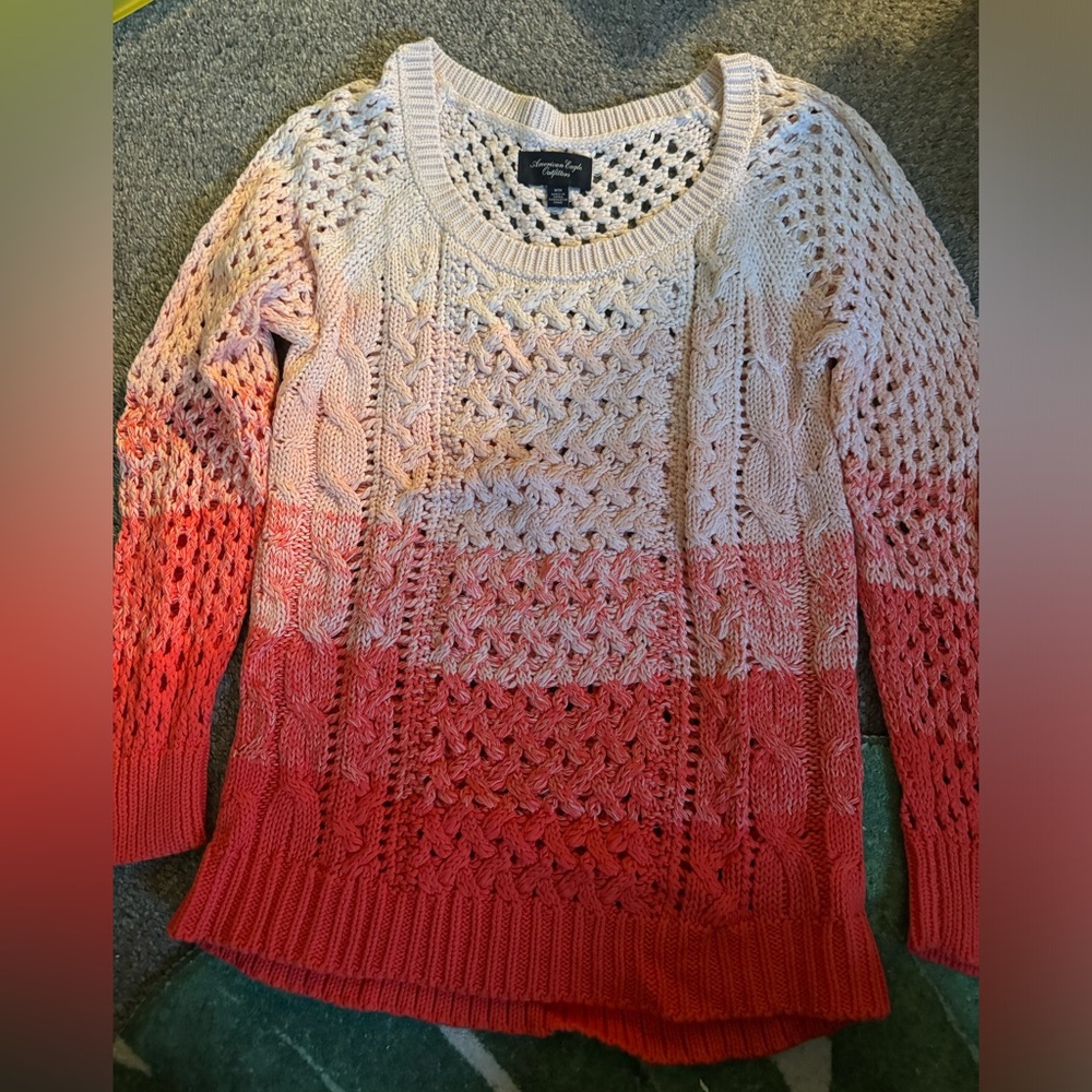 American eagle sweater. Tan to orange size medium